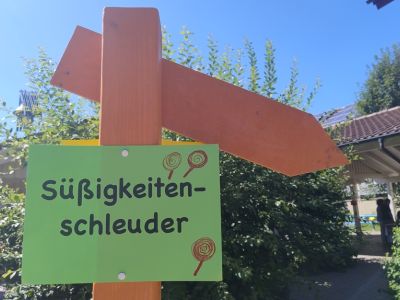 Suessis_Schleuder_Schild.jpg