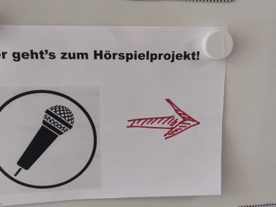 Hoerspiel_Schild.jpg